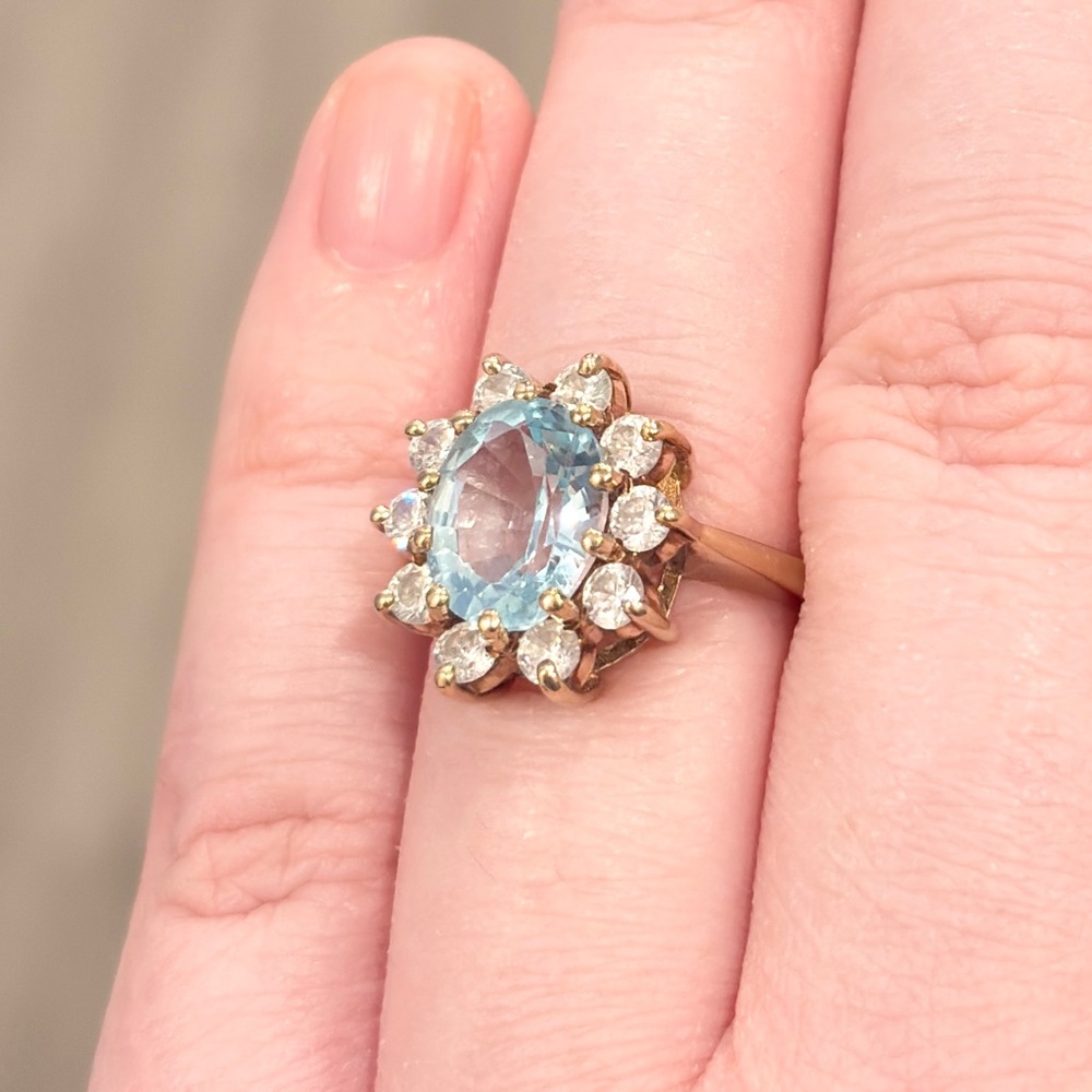 Vintage 10K Blue White Topaz Flower Cluster Ring, Sky Light Oval Size 5.5 - Picture 8 of 17